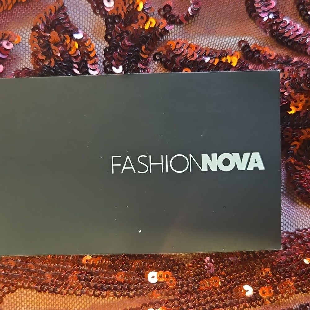 Fashion Nova-Burgundy cutout sequin gown with cream lining Sz XS NWT. - Picture 5 of 15